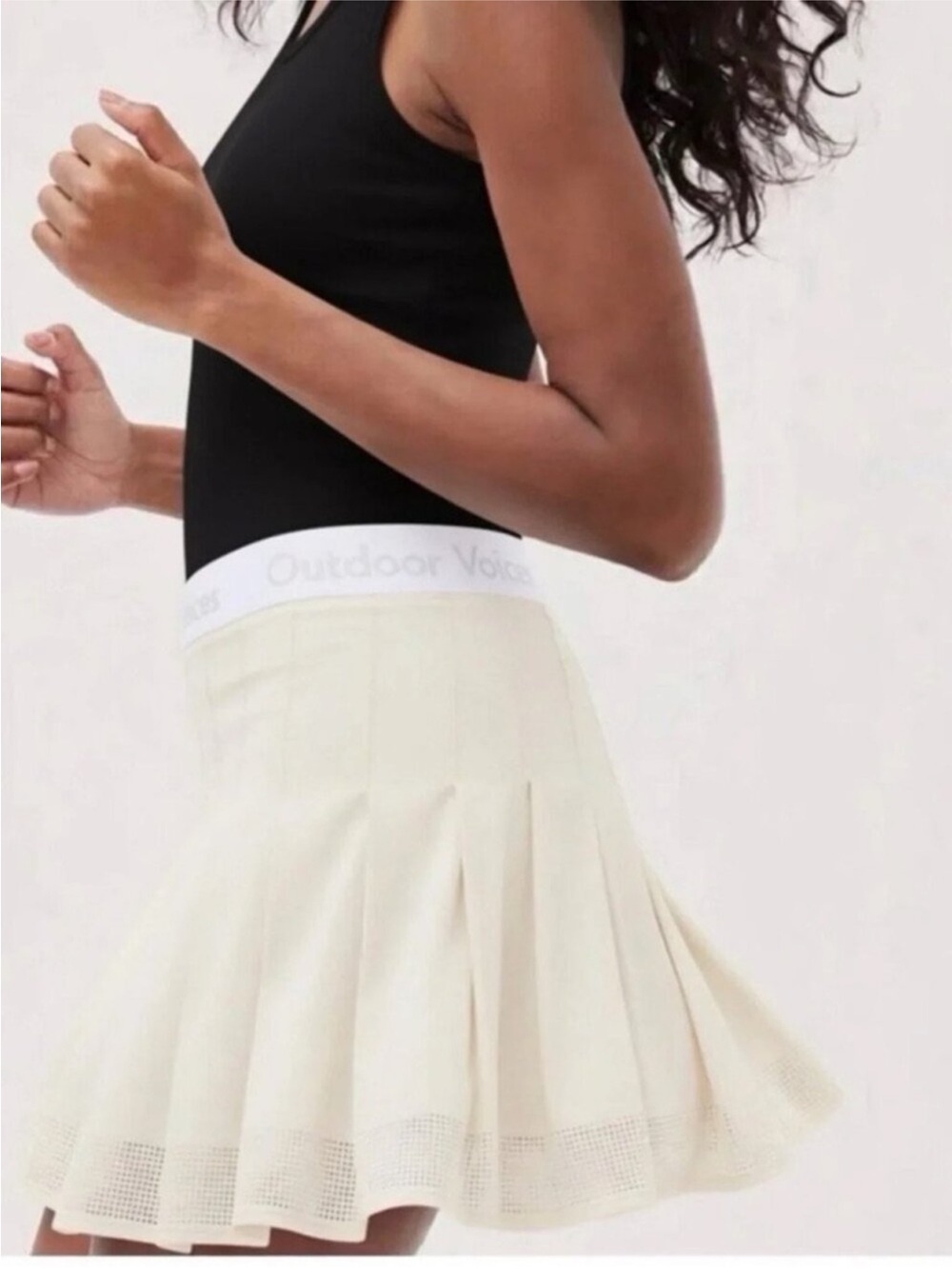 Outdoor Voices Women's Textured Pleated Athletic Skort Stretch Cream Size Small